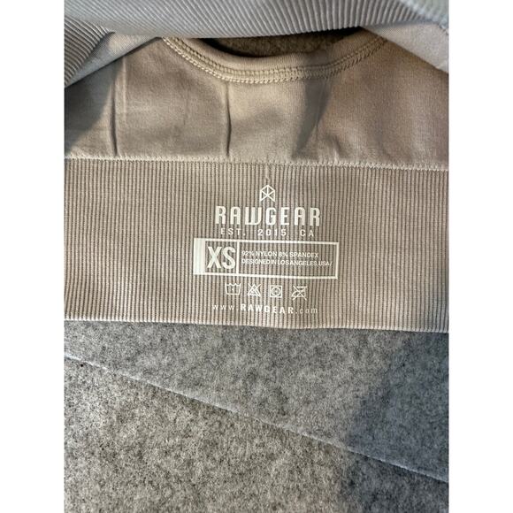 New Set of 2 Rawgear Pullover Strapback Activewear Bra Size XS - Picture 8 of 8